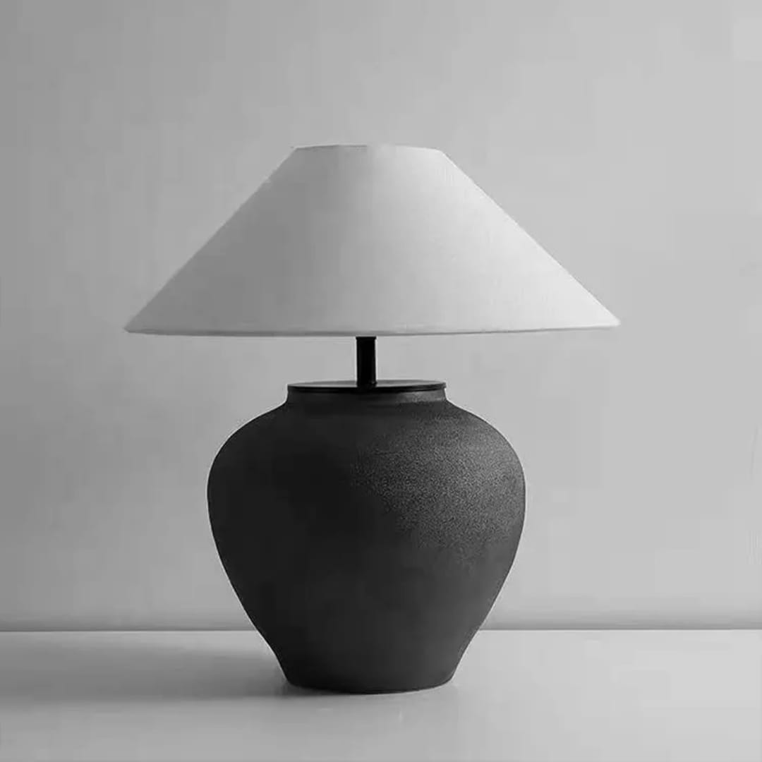 Noir Clay Table Lamp